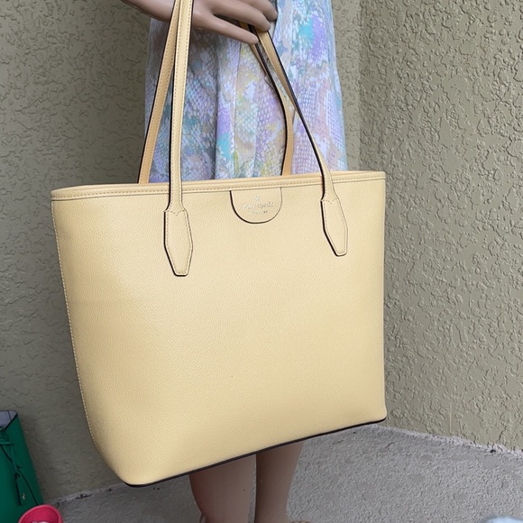 Kate Spade Lori Tote - Picture 2 of 16